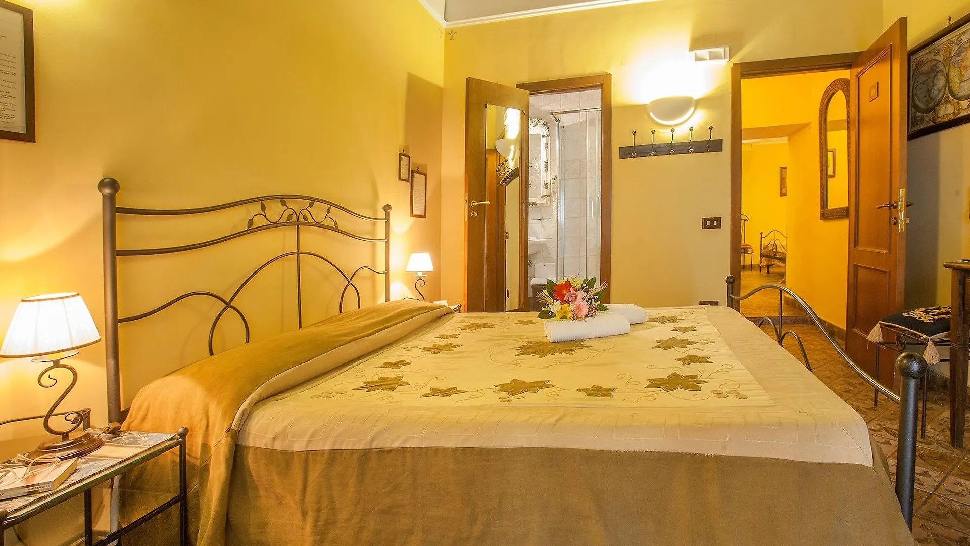 B&B L'Alloggio Dei Vassalli Naples Italy