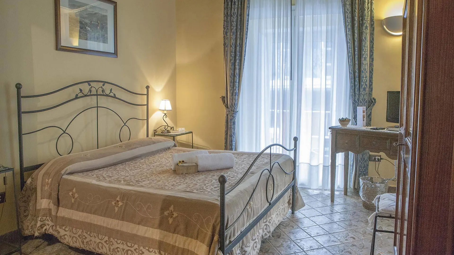 B&B L'Alloggio Dei Vassalli Neapel Frühstückspension