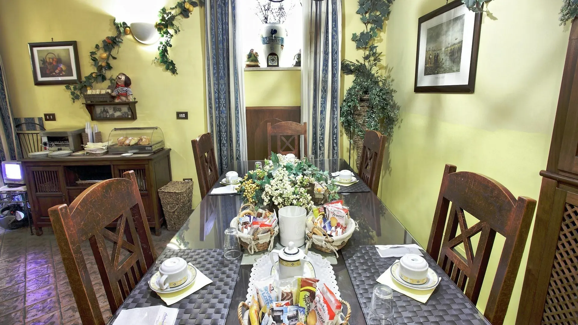 B&B L'Alloggio Dei Vassalli Naples 3*,